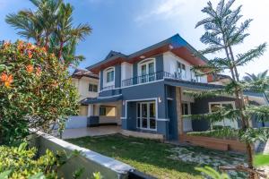 El edificio en el que está el parque vacacional