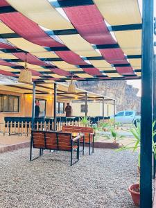 Restaurace v ubytování Wadi Rum beautiful time