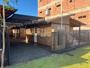 Tòa nhà nơi nhà nghỉ dưỡng tọa lạc