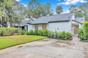 Zahrada ubytování Bermuda Bungalow - 3BR stay w BBQ