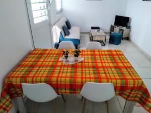 Χώρος καθιστικού στο Abricotier à proximité des plages du sud +19 φωτογραφίες