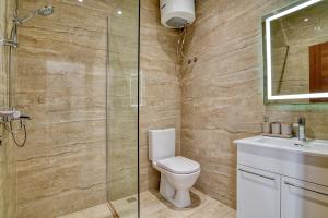 Ένα μπάνιο στο Aqua Lounge Aparthotel Ulcinj +85 φωτογραφίες