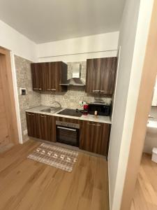 Η κουζίνα ή μικρή κουζίνα στο Rifugio di Peter