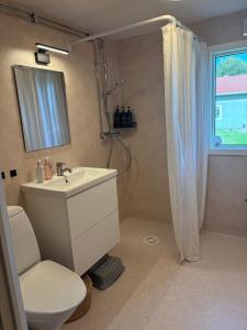 Φωτογραφία από το άλμπουμ του Mysig stuga Buared - Family nature stay σε Varberg