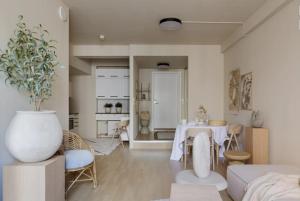 Køkken eller tekøkken på Luxurious and super central apartment with balcony