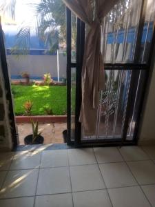 O grădină în afara Casa fin de semana en Cuernavaca Morelos