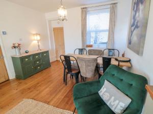 Istumisnurk majutusasutuses Harriet's Cottage