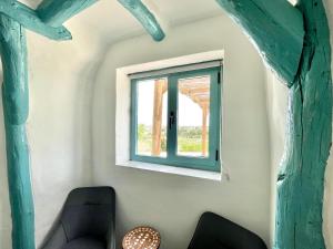 Χώρος καθιστικού στο Cave Houses Ed, Yara and Nadieh with PRM facilities