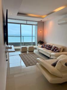 Et tv og/eller underholdning på Departamento Diamond Beach Tonsupa