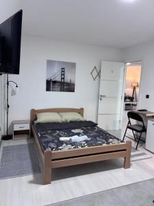 Μια τηλεόραση ή/και κέντρο ψυχαγωγίας στο Sobe Potic