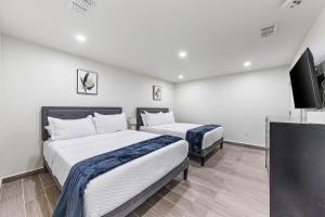 Postel nebo postele na pokoji v ubytování Bahia Mar Relax Waves and Views + 53 fotografií