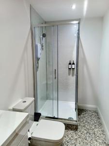 Fotografie z fotogalerie ubytování Modern 1 Bedroom Apt 3 near City Centre Parking v destinaci Belfast