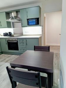 Fotografie z fotogalerie ubytování Modern 1 Bedroom Apt 3 near City Centre Parking v destinaci Belfast