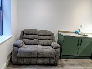 Fotografie z fotogalerie ubytování Modern 1 Bedroom Apt 3 near City Centre Parking v destinaci Belfast