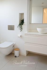 Koupelna v ubytování BEACH VALENCIA LUXURY B7-23 Apartment with terrace and sea views