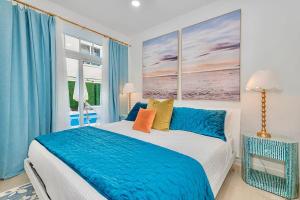 Ένα ή περισσότερα κρεβάτια σε δωμάτιο στο Park Place South of Fifth +13 φωτογραφίες