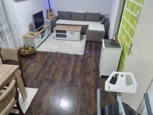 TV/trung tâm giải trí tại Princeza apartman +4 ảnh