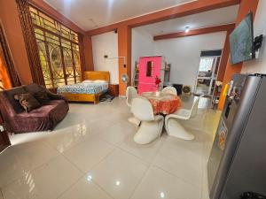 Μια τηλεόραση ή/και κέντρο ψυχαγωγίας στο Familiar 1er piso