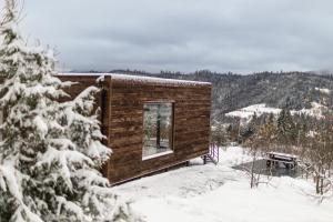 Φωτογραφία από το άλμπουμ του Яблуневий схил σε Tukhlya