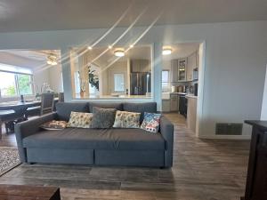 O zonă de relaxare la Monterey Bay Escape