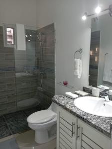 Ένα μπάνιο στο Casa Brisa del Río