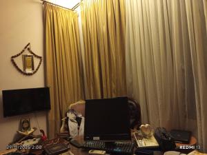 Un televizor și/sau centru de divertisment la Tahrier square down town 51 El falki st Besaid usa university floor tow house number 10