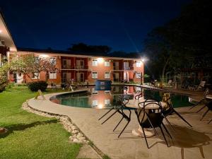 Πισίνα στο ή κοντά στο Boulevard da Praia Apart Hotel - Porto Seguro - Frente da Praia de Taperapuan