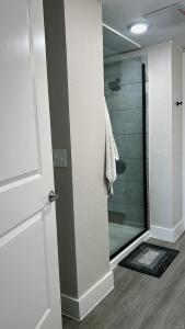 Phòng tắm tại Presidium Tech Ridge