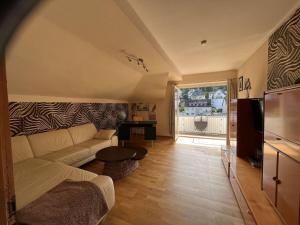 Χώρος καθιστικού στο Holiday apartment in Boppard with balcony