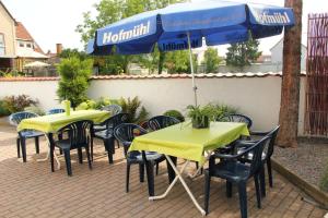 Restaurace v ubytování Gästehaus zur Linde