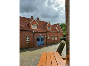 Το κτήριο όπου στεγάζεται  η παραθεριστική κατοικία