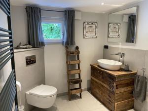 Ένα μπάνιο στο Holiday home in Büsum with swimming pool +28 φωτογραφίες