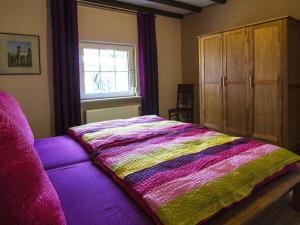 Ένα ή περισσότερα κρεβάτια σε δωμάτιο στο Holiday home in Windeck with swimming pool