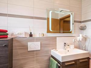 Ένα μπάνιο στο Guesthouse Trostelhof 4 +35 φωτογραφίες