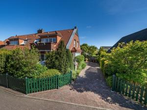 Vườn quanh Holiday apartment with 1 bedroom