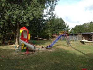 Herní místnost nebo prostor pro děti v ubytování Holiday home in Blankenheim with Wi-Fi