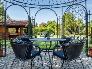 Κήπος έξω από το Guesthouse Trostelhof 3