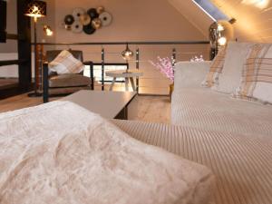 Кровать или кровати в номере Little Heidjer House