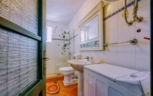 Vannituba majutusasutuses Apartments with parking space Bonic, Losinj - 23056 +31 fotot