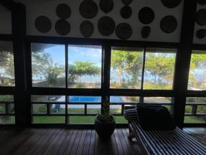 Bazén v ubytování Halekai A Home by the Beach nebo v jeho okolí + 7 fotografií