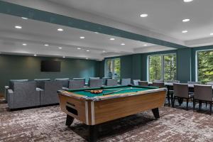 Τραπέζι μπιλιάρδου στο WorldMark Canmore-Banff