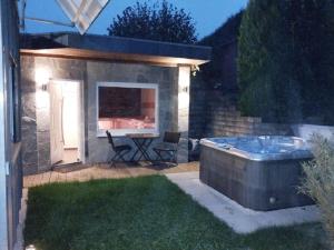 Φωτογραφία από το άλμπουμ του Comfort with a view of the Schaumberg mountain σε Marpingen +11 φωτογραφίες