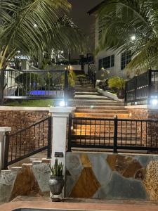 Το κτήριο όπου στεγάζεται  το διαμέρισμα