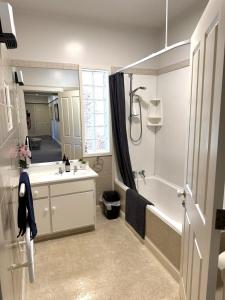 Ванная комната в Fendalton Ilam Getaway Convenience & Relaxation