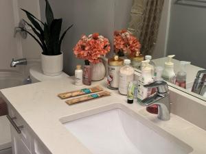 Imagine din galeria proprietății Lovely 2 bedroom suite in Langford în Metchosin +36 fotografii