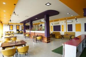 Posezení v ubytování Besillio Grand- A Hotel With Bar & Restaurant