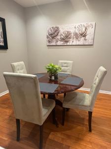 Billede fra billedgalleriet på Pearson Airport Cozy Room Mississauga i Mississauga