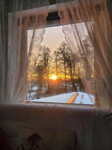 Φυσικό τοπίο κοντά σε αυτή η παραθεριστική κατοικία +19 φωτογραφίες