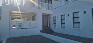 Bygningen som lejligheden ligger i + 5 billeder