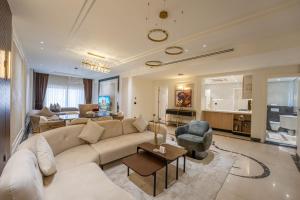 Χώρος καθιστικού στο World Heart Residences